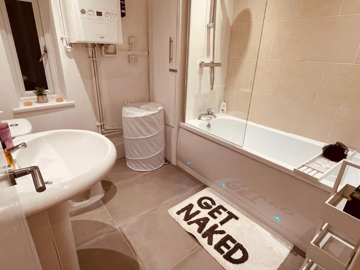 בלקפול Luxury Suite 3 Bed Apartment Sleeps 6-8 מראה חיצוני תמונה