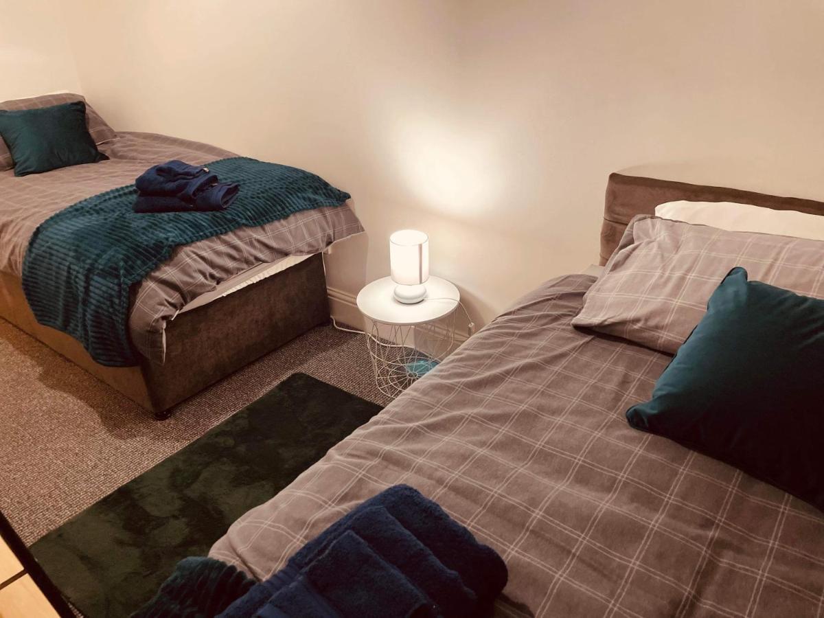 בלקפול Luxury Suite 3 Bed Apartment Sleeps 6-8 מראה חיצוני תמונה